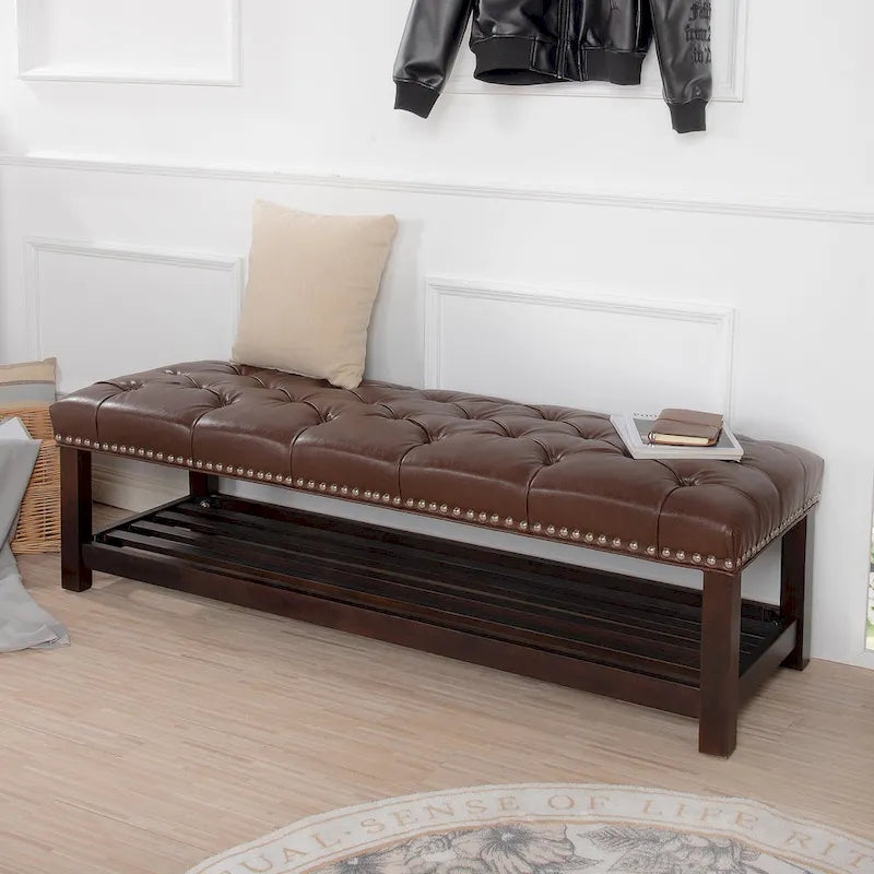 Panca imbottita capitonné da fondo letto con finitura borchiata e ripiano portaoggetti, 152 cm