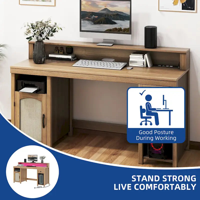 Scrivania rustica in legno con cassetto, armadietto, supporto per monitor e prese elettriche integrate
