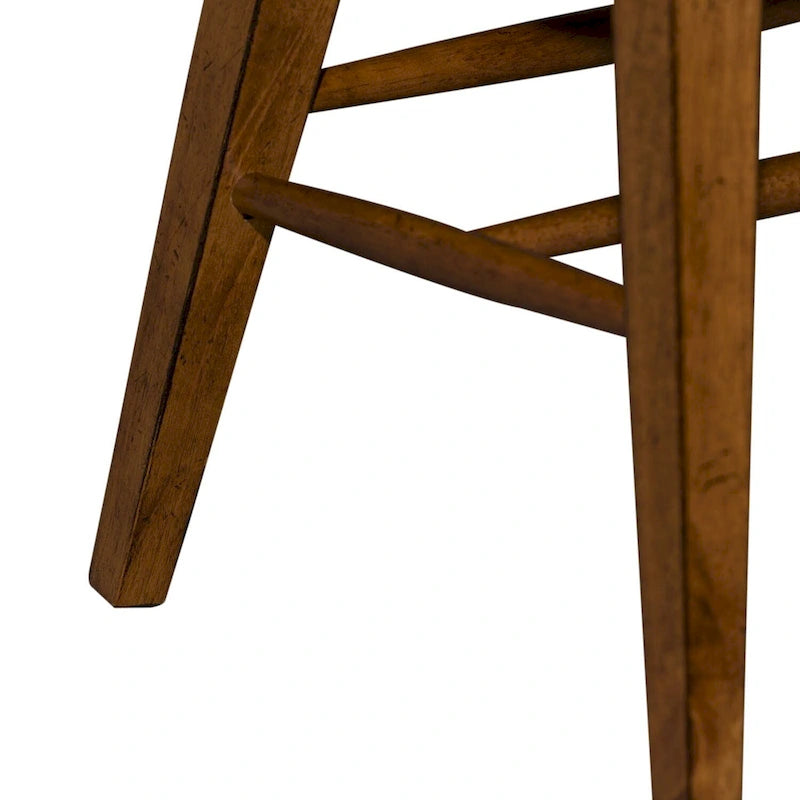 Sedia Windsor con schienale, in legno di Hevea, finitura tabacco, gambe affusolate a compasso