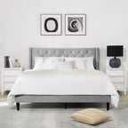 Letto matrimoniale Eleanor imbottito con testiera a righe verticali