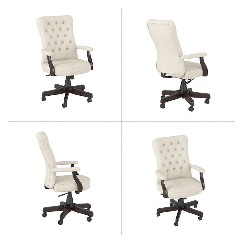 Sedia da ufficio con schienale alto e braccioli, trapuntatura capitonné, base in legno color espresso, capacità 125 kg