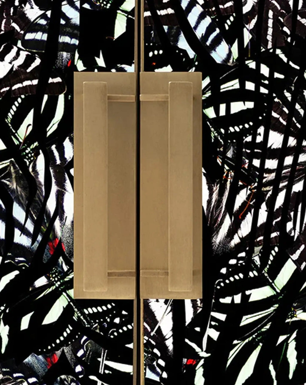Felder Felder Cordelia Zebra Butterfly Cabinet
